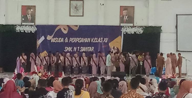 SMKN 1 Siantar Gelar Wisuda dan Perpisahan 330 Siswa Kelas XII