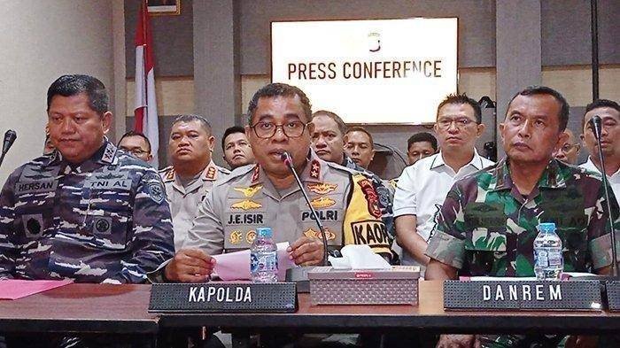 Pangkoarmada III-Kapolda Papua Barat Janji Tindak Personel Terlibat Bentrok