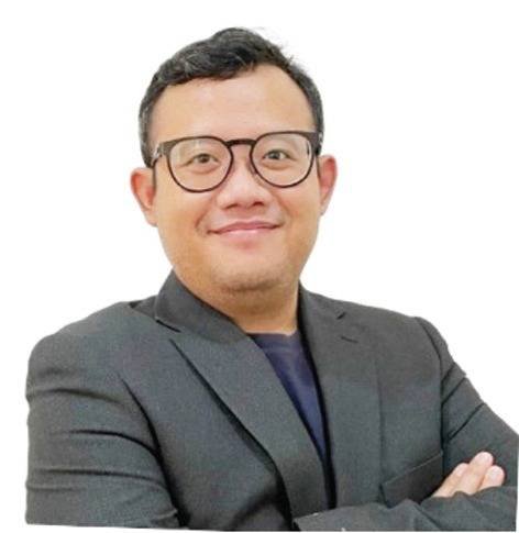 Desain Botol Sirkular Andreas Priyo Adianto untuk Bumi Hijau