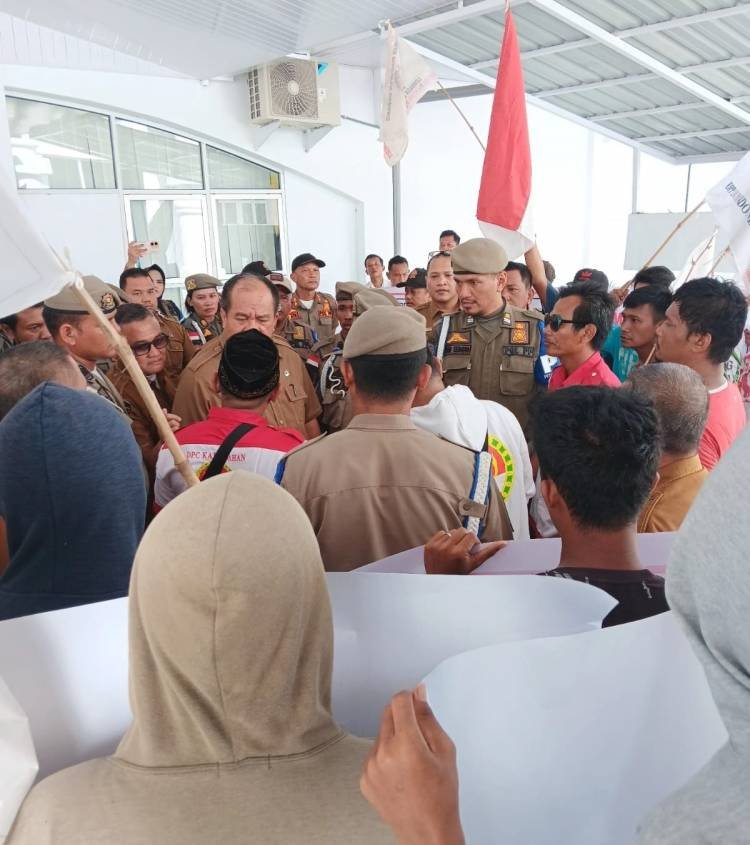 Massa PMPRI Demo Tuntut Bupati dan Kejari Usut Dugaan Pungli “Uang Kewajiban” Rekanan di UKPBJ Asahan