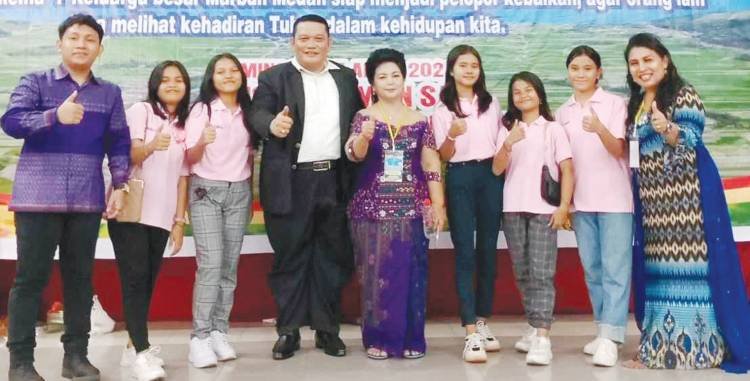 Kidung Religi dari Ibadah Oikumene Remaja Jalan Surau Medan Menuju Ibadah Padang di Pematangsiantar