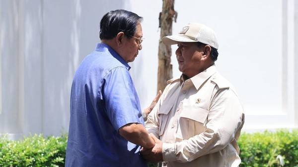 Prabowo Berlebaran dengan SBY dalam Keakraban di Cikeas