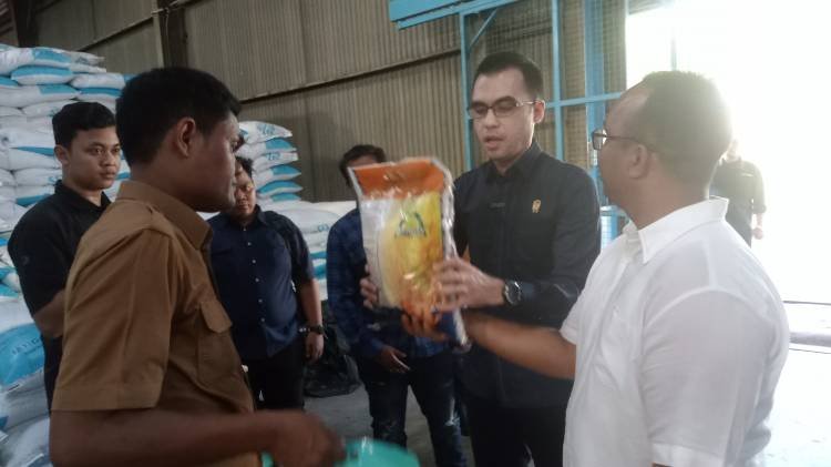 Komisi 3 DPRD Heran, Harga Beras Bulog Rp 12.000 per Kg, di Masyarakat Jadi Rp 17.000