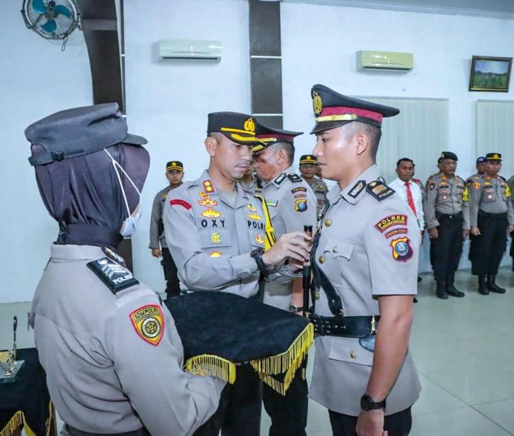 Kapolres Sergai Pimpin Penyerahan Jabatan Kabag Ren dan Lantik Kabag Log