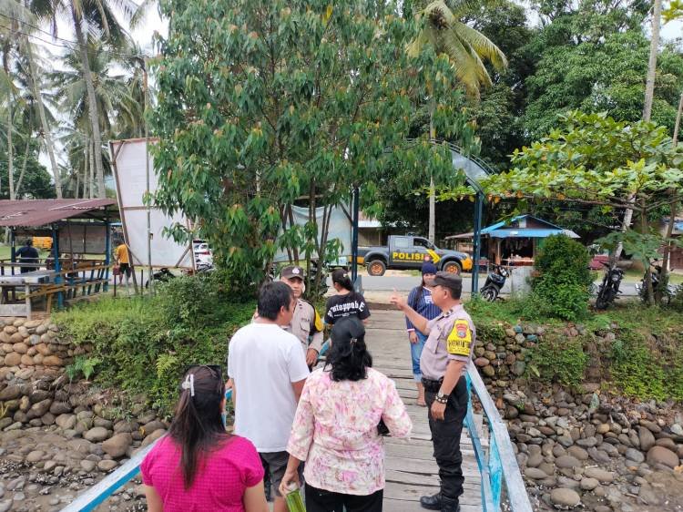 Personel Polsek Barus Patroli Dialogis di Objek Wisata