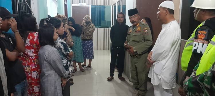 Satpol PP Karo Razia di Bulan Puasa, 22 Orang Diangkut