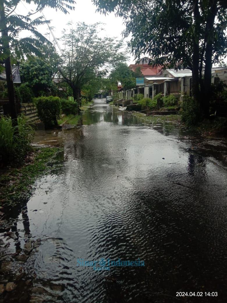 Jalan Cempaka I Kompleks Pemda TK I Tuntungan Kembali Banjir, Perlu Perbaikan Drainase