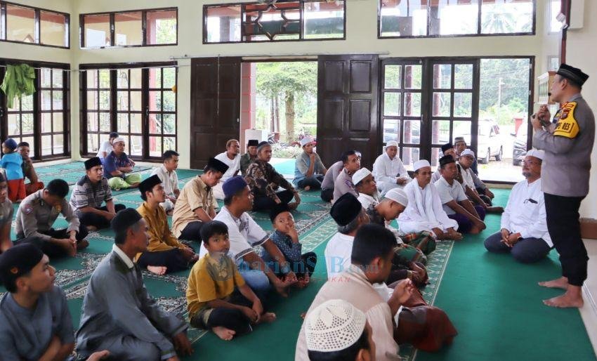 Jumat Curhat, Kapolres Padangsidimpuan Sampaikan Pesan Kamtibmas Kepada Masyarakat