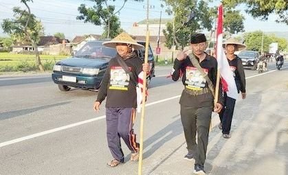 Prabowo Menang Pilpres, 3 Pria Gunungkidul Penuhi Nazar Jalan Kaki ke Jakarta
