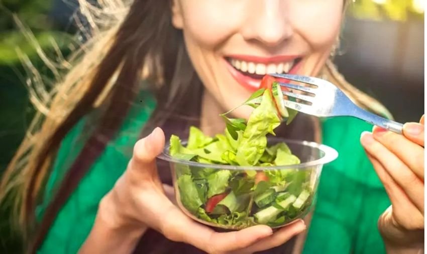 8 Manfaat Daun Kelor untuk Wanita