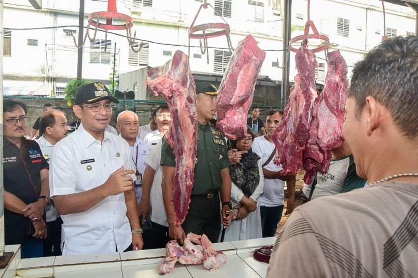 Pj Bupati Deliserdang Monitoring Pasar MMTC, Cabai dan Bawang Merah Sumbang Inflasi