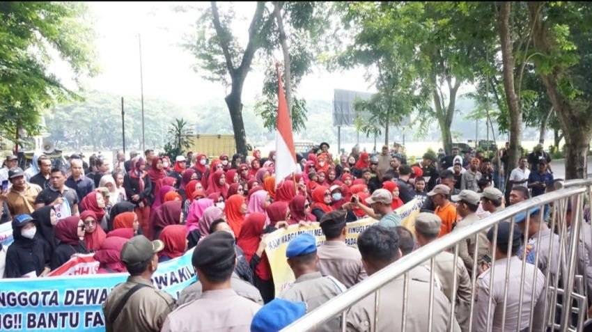 Pj Bupati Langkat Panggil Kepala Desa Serapuh Terkait Tuduhan Pengunjuk Rasa