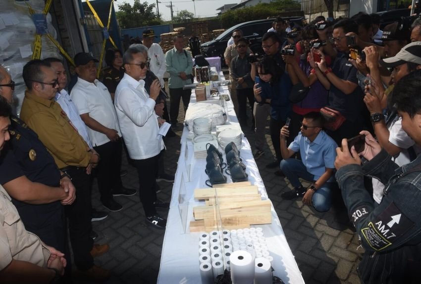 Skandal Barang Ilegal Senilai Rp 40 Miliar, Temuan Mendag Ungkap Importirnya Warga Asing