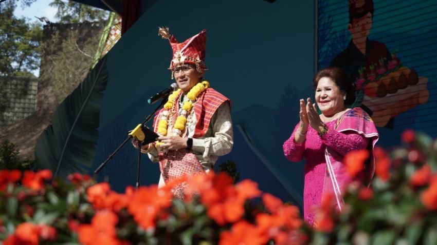 Menparekraf RI Hadiri Festival Bunga dan Buah di Karo