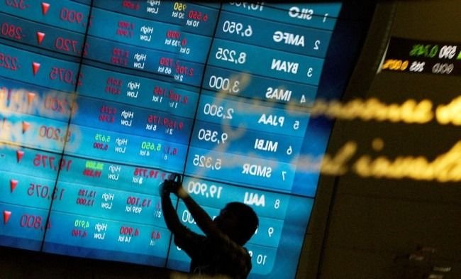 Rupiah Kembali Jadi Terkuat di Asia, Harga Emas Stabil Rp1.250 Juta/Gram