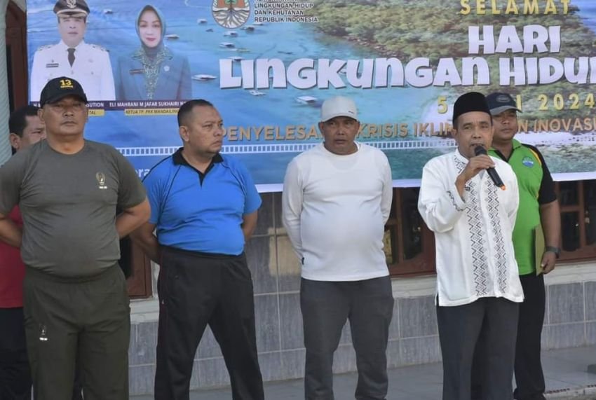 Peringati Hari Lingkungan Hidup Sedunia, Pemkab Madina Bersihkan Saluran Irigasi