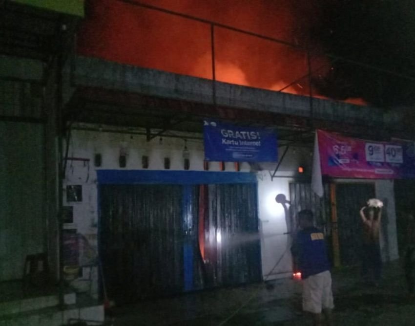 Diduga Akibat Hubungan Arus Pendek, Satu Unit Ruko di Kotarih Sergai Terbakar