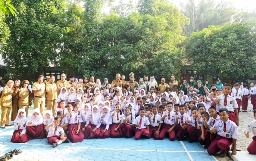 Pj Bupati Deliserdang Apresiasi Pengelolaan Lingkungan SDN 105855 Tanjungmorawa
