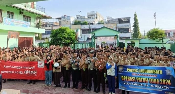 Polres Labuhanbatu “Go To School” di SMKN 1 Rantau Utara