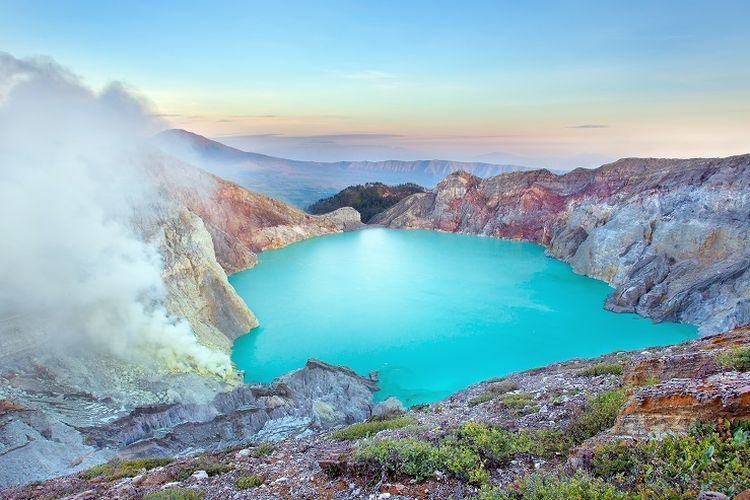 Kawah Ijen Ditutup Sementara, Waspada Aktivitas Gunung Ijen Meningkat