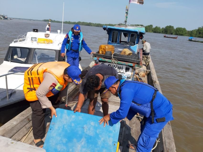 Cegah Narkoba Jalur Laut, Sat Polairud Periksa Kapal Masuk Perairan Tanjungbalai