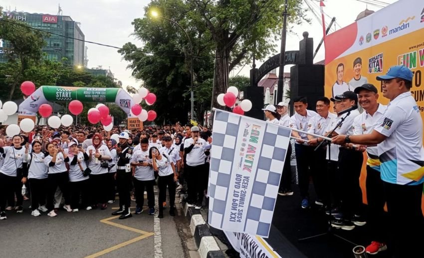 Ribuan Peserta Ikuti Jalan Santai Road to PON XXI 2024