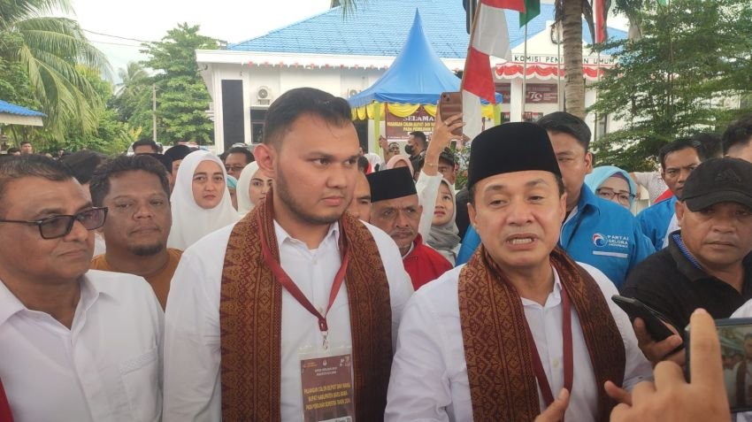 Pasangan Zahir -Aslam Rayuda Daftar ke KPU Batubara