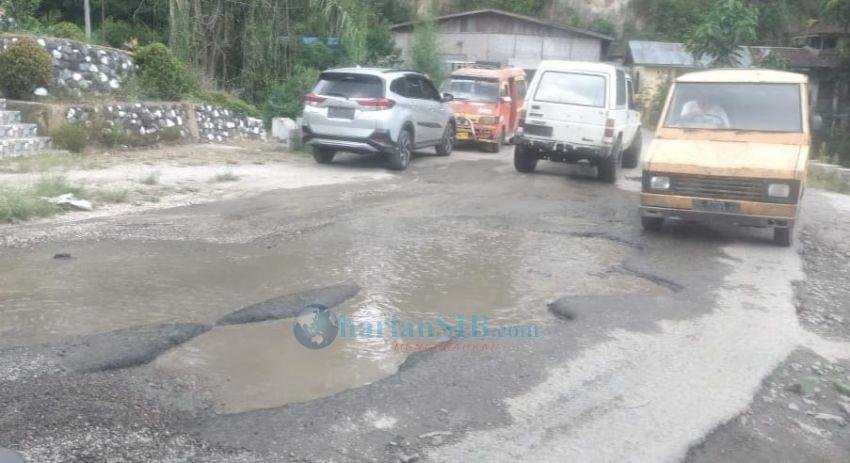 Salmon Sagala Prihatin Lubang Besar Menganga Depan Museum Komponis Djaga Depari Ancam Pengguna Jalan