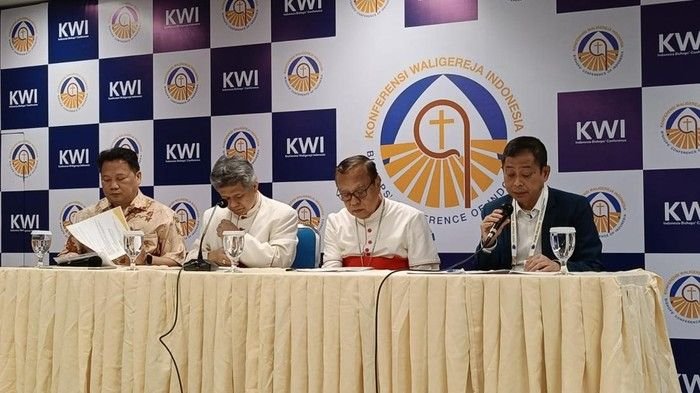 Uskup Agung Ungkap Kunjungan Paus Fransiskus Sekaligus Belajar Islam di RI