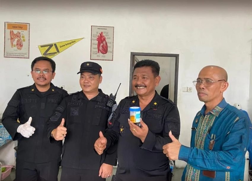 Jelang Hari Pengayoman ke 79, Lapas Pancurbatu Razia Blok Hunian dan Tes Urine