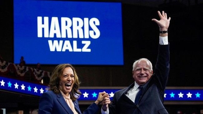 Kamala Harris Pilih Tim Walz Sebagai Cawapres