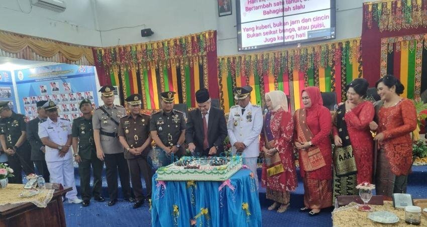 Rapat Paripurna Istimewa Hari Jadi ke-79 Kabupaten Tapteng, Sugeng: Renungkan Kontribusi Kita!