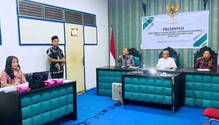 Kadis Kominfo Presentasikan Keterbukaan Informasi Publik Pemkab Labuhanbatu