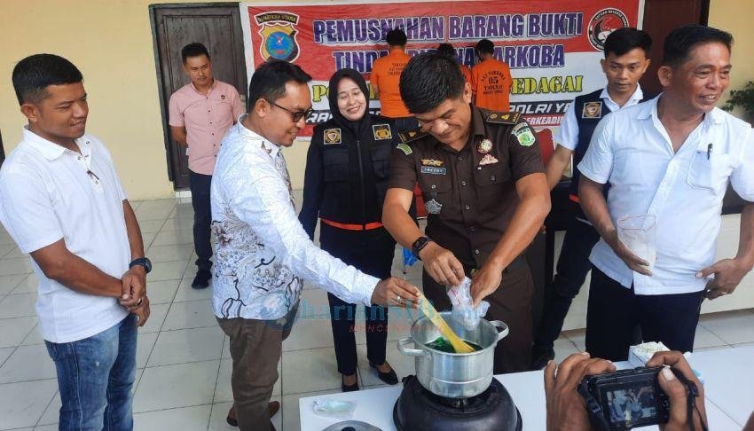 Polres Sergai Musnahkan Barang Bukti 689,94 Gram Sabu dan 90 Butir Ekstasi