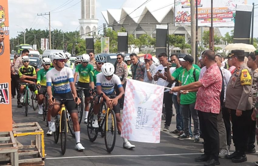 11 Pebalap Sepeda Bersaing di Nomor Individual Road Race Jarak Jauh Putra