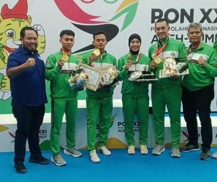 Tim Squash Sumut Cetak Sejarah Rebut Medali Emas di PON XXI