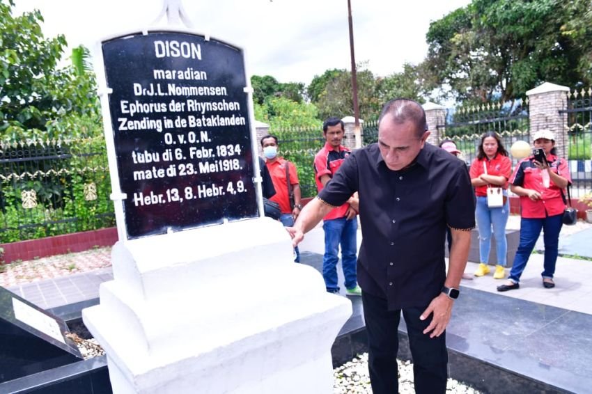 Edy Rahmayadi Kunjungi Makam Dr IL Nommensen, Misionaris Kristen di Tanah Batak