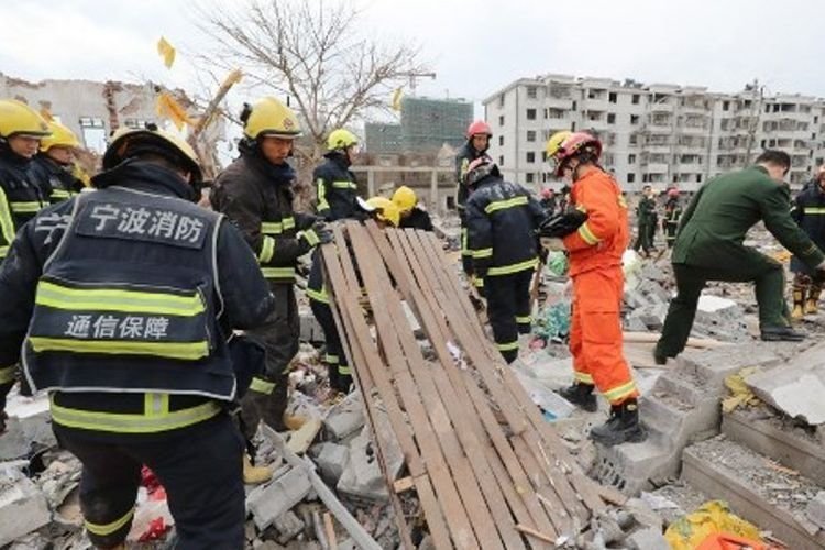 Ledakan Pipa Septic Tank di China Pengguna Jalan Dihujani Tinja