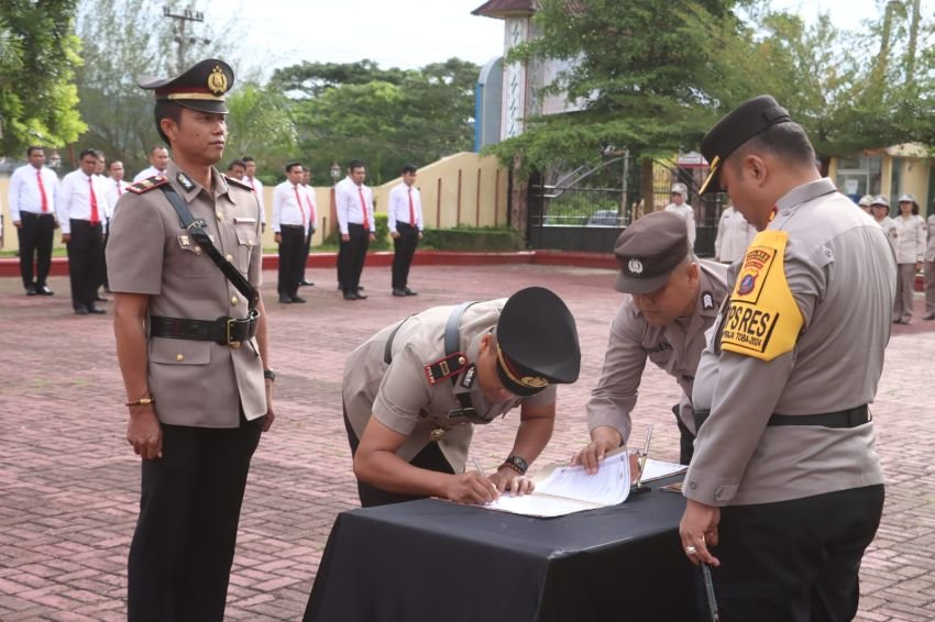 5 Kasat di Polres Simalungun Serah Terima Jabatan