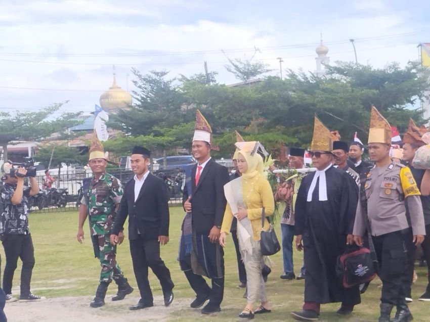 Masyarakat Antusias Saksikan Parade 32 Kecamatan Pada PRB XXXIV di Raya Simalungun