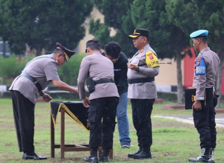 Kapolres Sergai Pimpin Sertijab Wakapolres dan Lepas Personel Purna Bakti