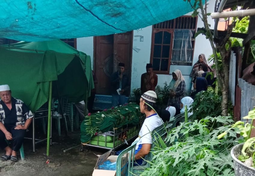 Tergelincir Naik Sepeda, Pria Lansia Ini Ditemukan Meninggal di Saluran Parit