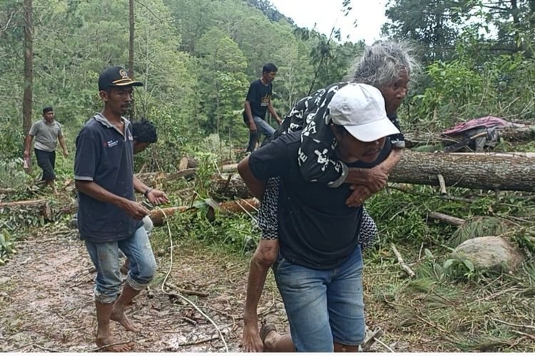 100 Warga Desa Ketawaren Karo Mengungsi Pasca Dilanda Banjir Bandang dan Longsor