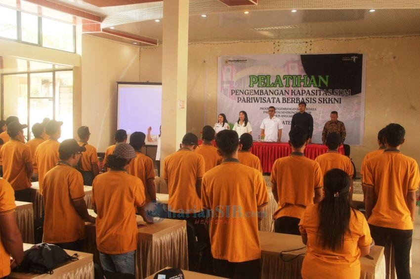 Promosikan Ikon Wisata Lewat Digital, Disparbudpora Latih Puluhan Para Pelaku Wisata