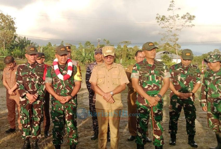 Mayjen TNI l Gusti Ngurah Wisnu Wardana Tinjau Pelaksanaan TMMD di Nisel