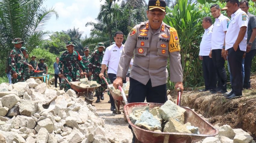 Sinergitas TNI Polri, Kapolres Pematangsiantar Hadiri Pembukaan TMMD ke-122 T.A 2024