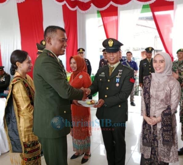 HUT ke-79 TNI di Agara Khidmat, Dandim Berikan Tumpeng kepada Prajurit