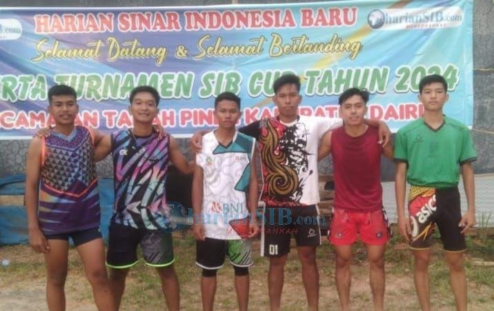 Laga Pembuka Turnamen Bola Volley SIB Cup 2024, Tim Simolap Karo Kalahkan SMAN 1 Tanah Pinem