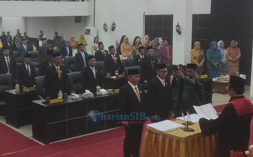 Rimba dan Arli Dilantik Jadi Ketua dan Wakil Ketua DPRD Labura 2024-2029