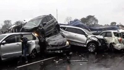 Insiden Kecelakaan Beruntun di Tol Cipularang Km 92, Libatkan 10 Kendaraan